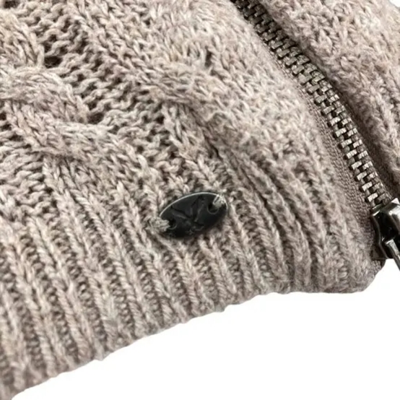 American Eagle Outfitters Oatmeal Crew Neck Side Zip Knit Sweater - Medium - EUC - Picture 5 of 7